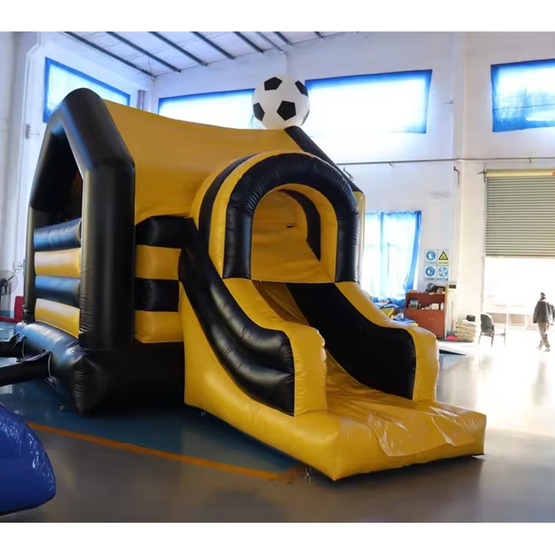 Schwarz-Gelbes Fußball-Themen- – Kids Outdoor Jump House Bewertung und Preis